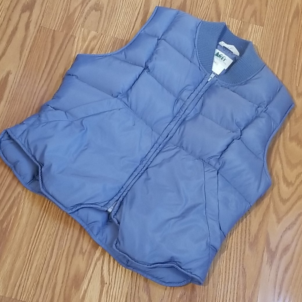 REI down vest size 10‎